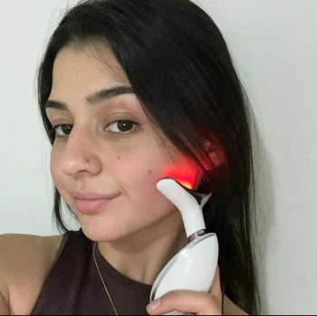 Microcurrent Wavy Facial Massager